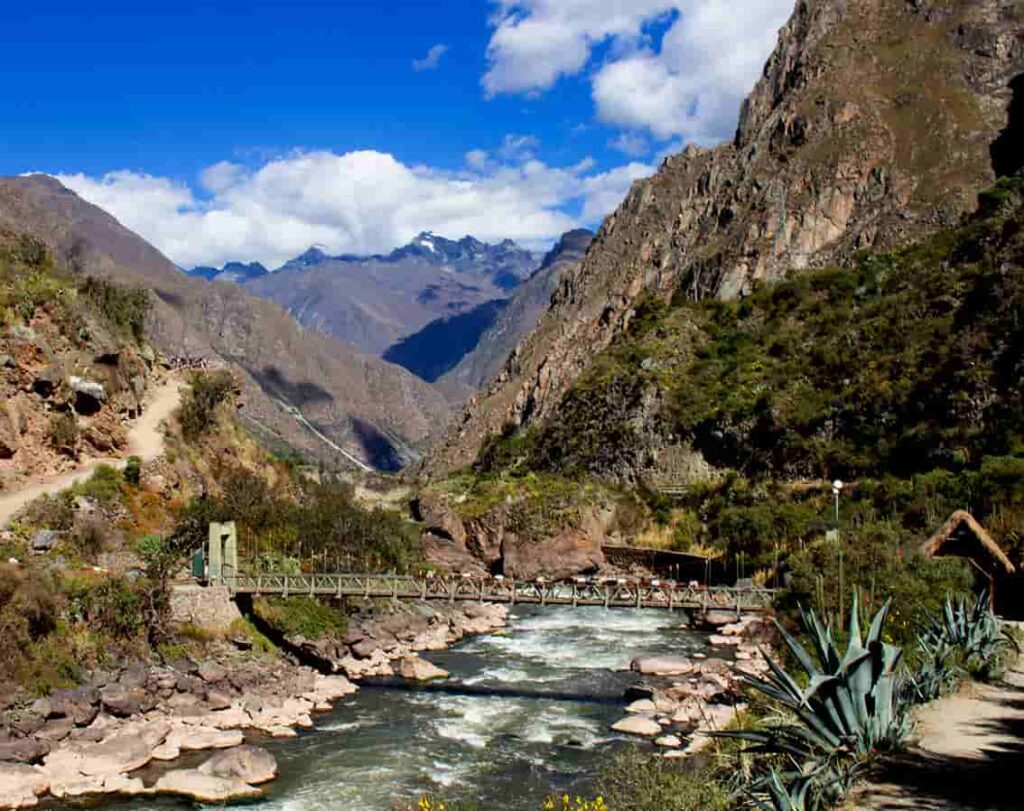 Inca-trail-to-Machu-Picchu - treks in Perú